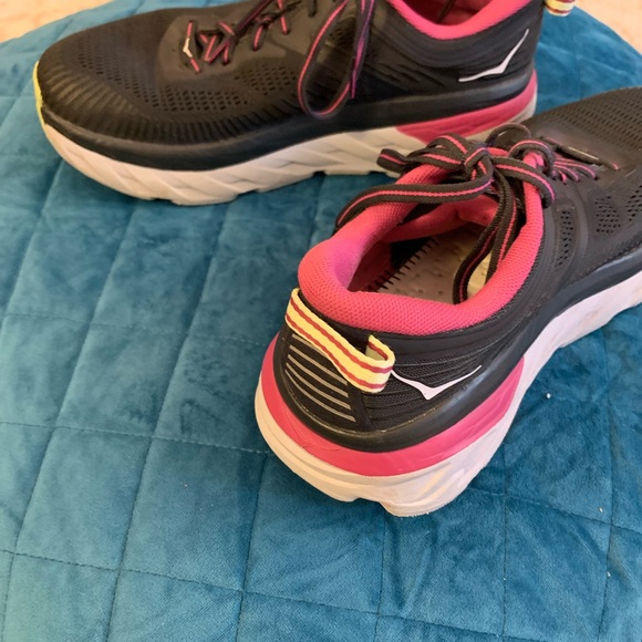 Hoka one one Bondi 7 women’s size 8.5 running walking shoes - Picture 2 of 3